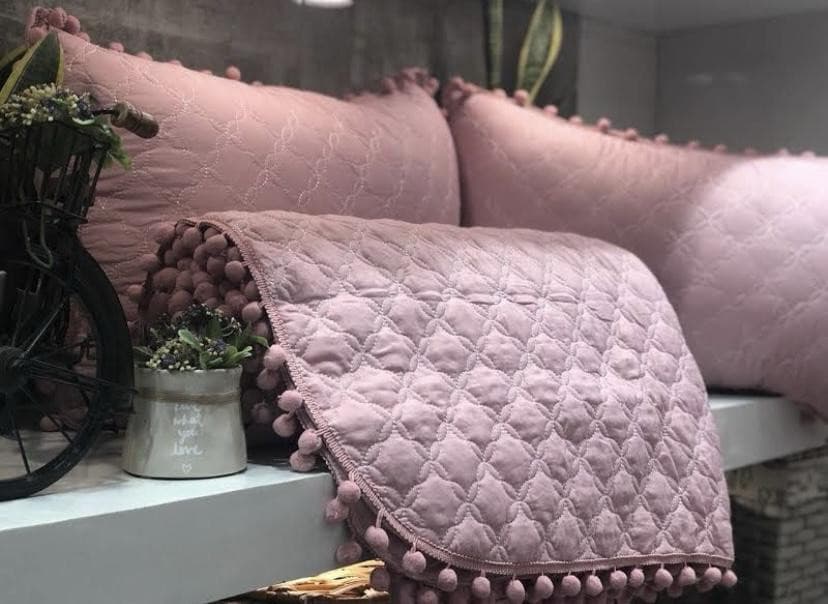 Pom Pom (3pcs Bedding Set) with PomPom Frill